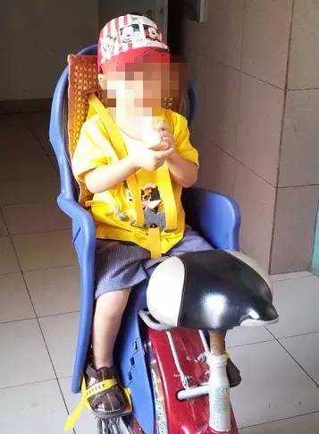 女童调座椅压死弟弟 父母向车企索赔关于女童调座椅压死弟弟，父母向车企索赔的事件，这是一个非常悲剧的意外事故，涉及到法律责任和赔偿问题。
